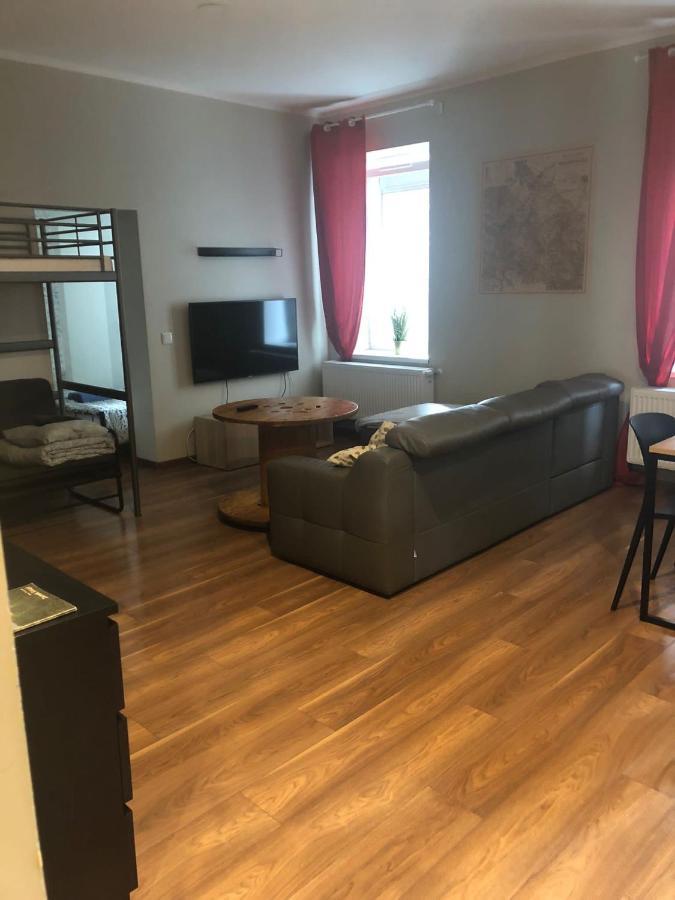 Apartament Srodmiescie 1 Sypialnia Oraz 1 Salon Διαμέρισμα Wałbrzych Εξωτερικό φωτογραφία